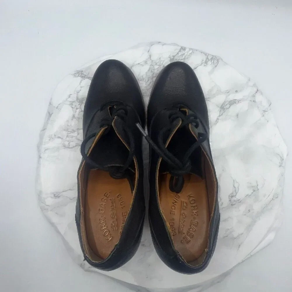 KORK-EASE Black Leather Olive Lace Up Pump-7.5M